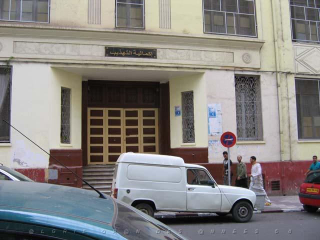 VOYAGE ORAN SEPTEMBRE 2006 63 11 sept. 06 - aprem - ECOLE LAURENT FOUQUE BD DE TRIPOLI.JPG